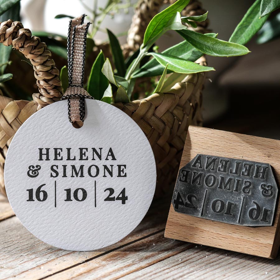 Botanical Wedding Favour on round Tag with stamp